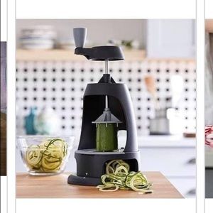 Pampered Chef Spiralizer